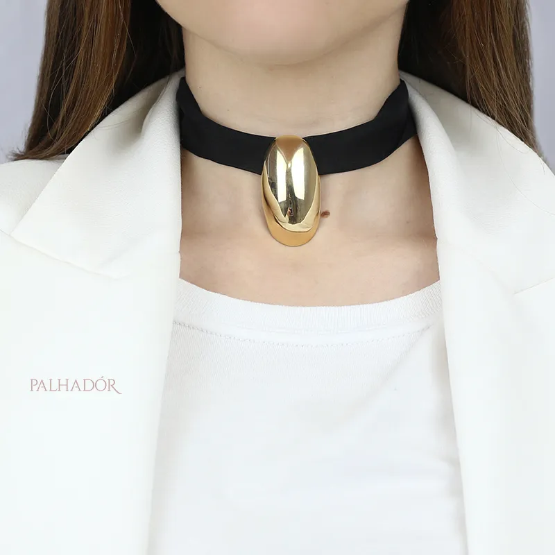 COLAR CHOKER ORGÂNICA OVAL OURO