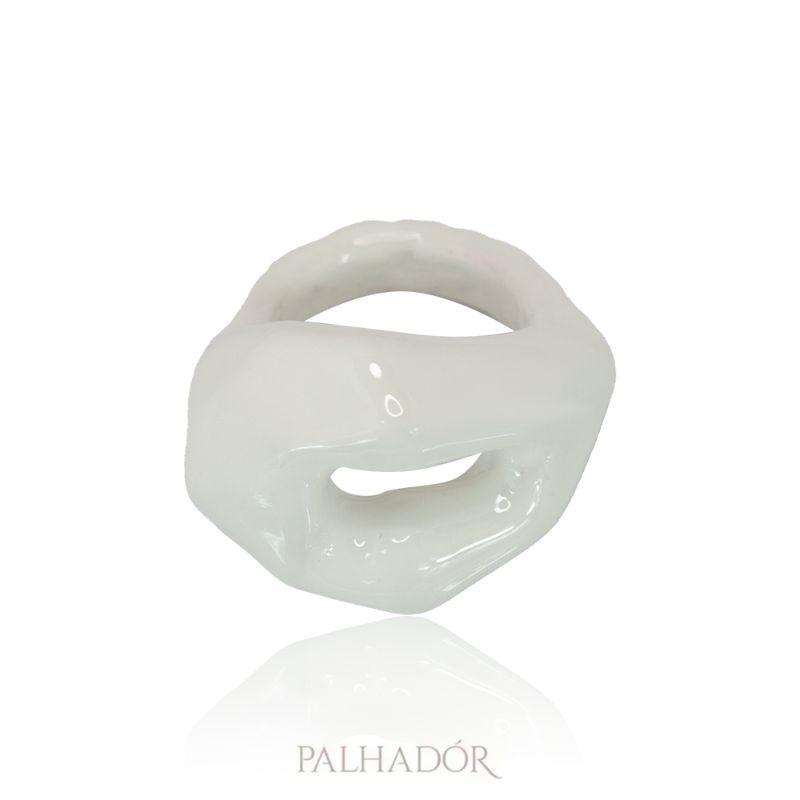 ANEL FACETADO SPFW ESMALTADO WHITE ANEL FACETADO SPFW ESMALTADO WHITE